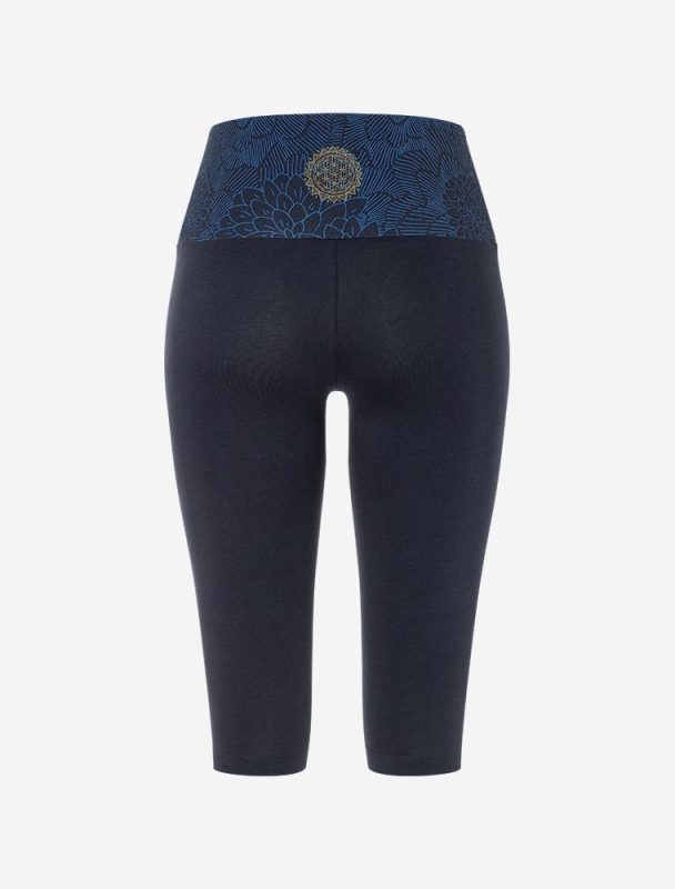 Yoga Leggings Capri Madhya &quote;Madhu&quote; - tiefblau